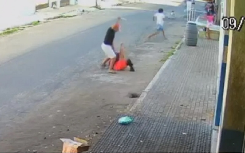 Mulher é esfaqueada pelo cunhado após negar se relacionar com ele