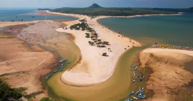 Paisagem atual Alter do Chão mostrando os impactos da estiagem do rio Tapajós.