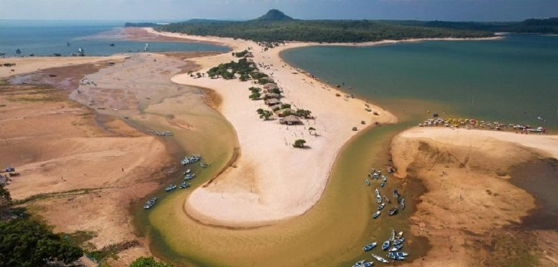 Paisagem atual Alter do Chão mostrando os impactos da estiagem do rio Tapajós.