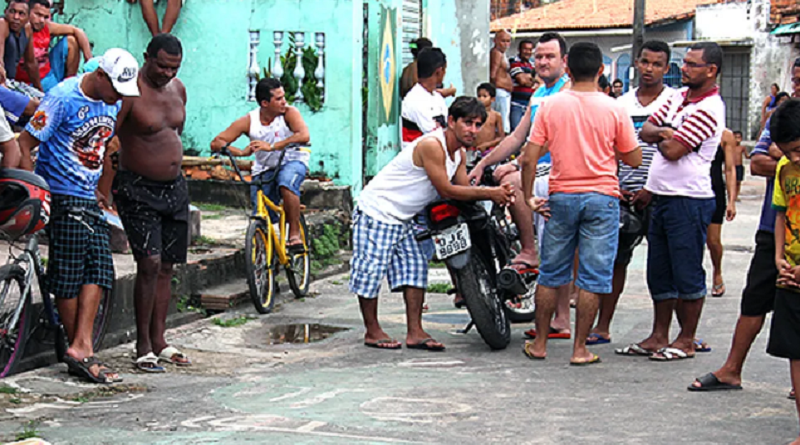 Homens negros e jovens são vítimas da violência. — Foto: Douglas Jr. / O Estado