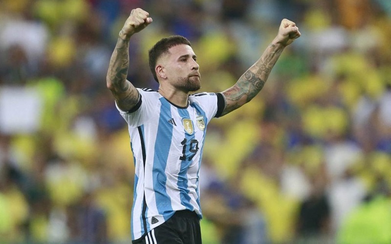  Otamendi marcou o gol argentino na partida. - (Foto: DANIEL RAMALHO / AFP)