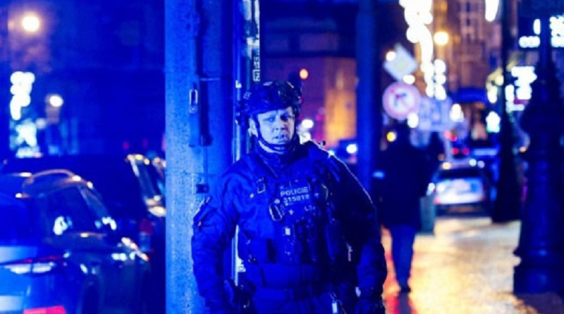 1_2023_12_21t170003z_1_lynxmpejbk0n7_rtroptp_4_czech_shooting_police-33635741