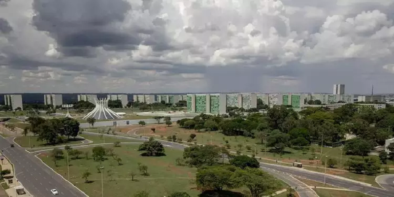Esplanada-dos-ministerios-em-brasilia-Rafa-Neddermeyer-Agencia-Brasil