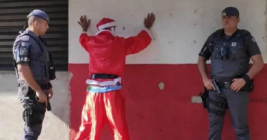 Segundo-os-PMs-Papai-Noel-estava-agitado-durante-a-00816243-0-202312050838-ScaleDownProportional (1)