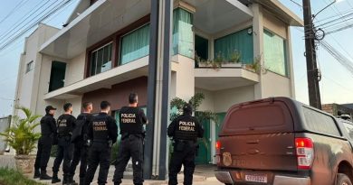 Empresa inOperação da PF contra devastação na floresta amazônica PF/Divulgaçãovestiga na Operação Retomada  em Novo Progresso -PA - (Foto:PF:Divulgação)