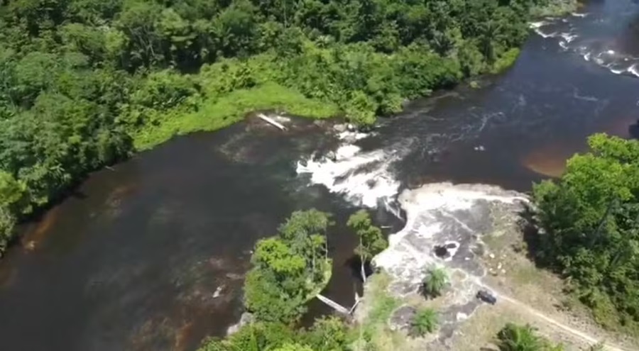 Imagem área do Rio Camaipi, em Mazagão — Foto: Internet/Reprodução