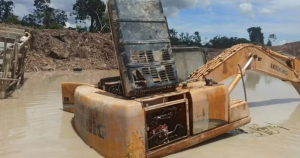 Garimpo ilegal: PF e Exército destroem R$ 20 milhões em equipamentos na Terra Indígena Sararé em MT — Foto: Divulgação/PF