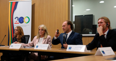 65c76a0c-3ba0-4cef-8c2d-6033c3f84689