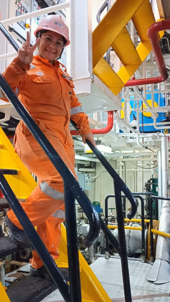 Veridiany Silva, Chefe de Máquinas da Marinha Mercante.