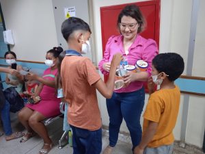 No dia dos Povos Indigenas HRSP realizou atividades ludicas com crianças na unidade. (Foto: Ascom HRSP )