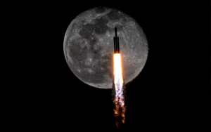 lua-foguete
