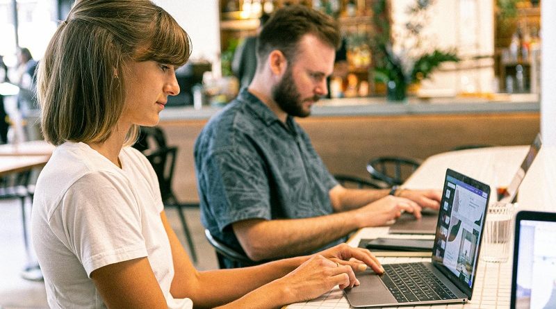 pexels-canvastudio-3194518