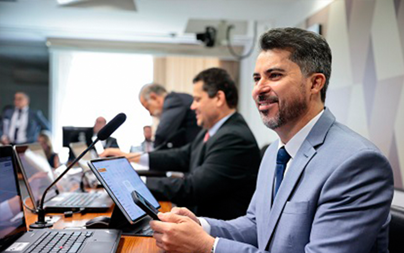 Autor do projeto, Marcos Rogério argumenta que as restrições são um entrave à regularização fundiária e penalizam os trabalhadores rurais — principalmente os mais pobres, postulantes à obtenção de terras públicas  (Foto:Reprodução)