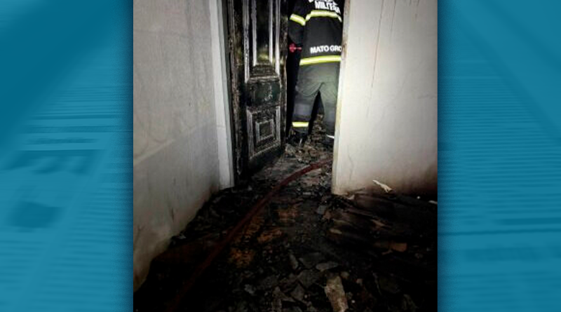 CASA-INCENDEIA-E-MULHER-MORRE-QUEIMADA-315x375.jpg