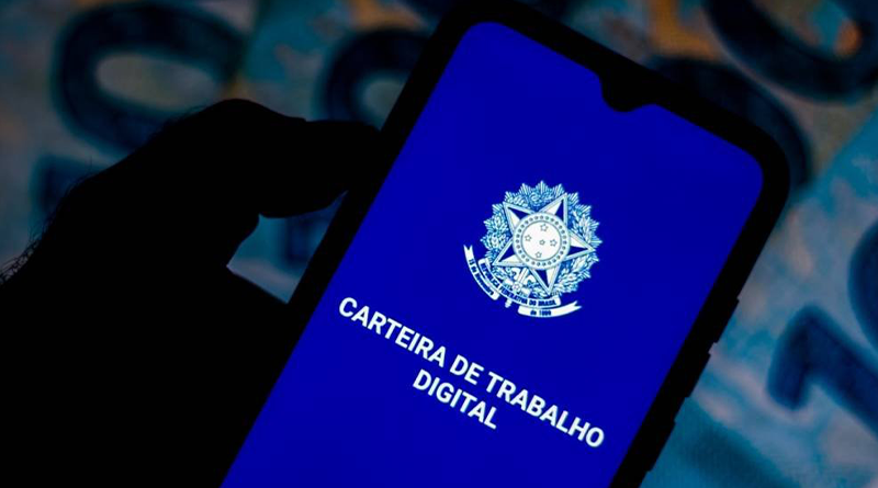 Carteira de trabalho GettyImages-1227822522.jpg