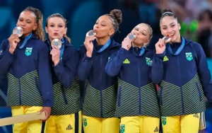 Histórico! Meninas do Brasil estão fazendo bonito | Foto: Miriam Jeske / COB