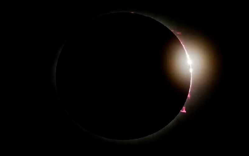 O eclipse solar total de 2024 visto no México. — Foto: Fernando Llano/AP Photo