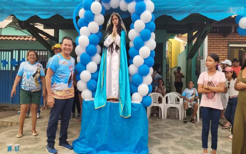 Prefeito eleito, Zé Maria Tapajós, participou do Círio de Nossa Senhora da Conceição em Santarém — Foto: Silvia Vieira/g1
