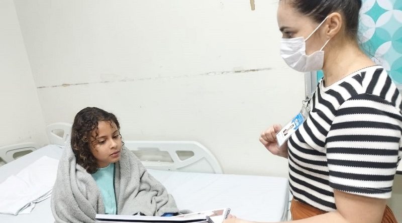 O projeto contos de esperança axulia na recuparação das crianças internadas no HRSP. Fotografia Ascom
