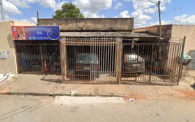 (Foto: Fachada da bicicletaria próxima à casa alugada por Francisco Wanderley Luiz)