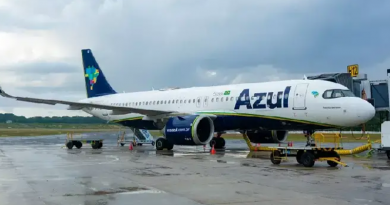 audio-aviao-da-azul-declara-emergencia-por-pouco-combustivel-apos-mau-tempo-impedir-pouso-duas-vezes-voo-aterrissou-em-parnaiba-pi-b3dca-720x430