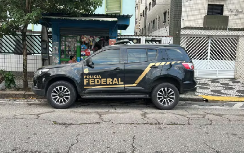 Operação Narco Vela, da Polícia Federal, acontece em Santos — Foto: Danilo Santos/g1