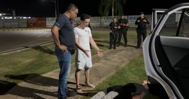 O médico e namorado da vítima Bruno Felisberto do Nascimento Tomiello  de 29 anos participa da simulação do crime  realizada pela Politec Foto- Reprodução (1)