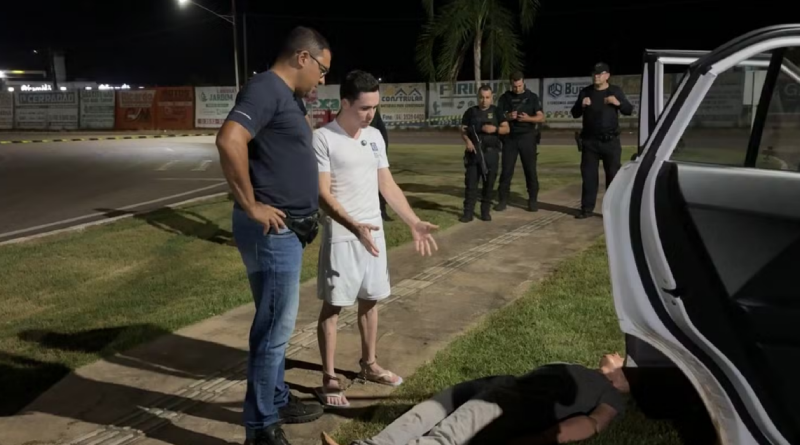 O médico e namorado da vítima Bruno Felisberto do Nascimento Tomiello  de 29 anos participa da simulação do crime  realizada pela Politec Foto- Reprodução (1)