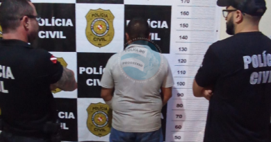 Fonte: Jornal Folha do Progresso Com informações Da PCPA e Publicado Por: Jornal Folha do Progresso em 12/06/2025/09:11:20

O formato de distribuição de notícias do Jornal Folha do Progresso pelo celular mudou. A partir de agora, as notícias chegarão diretamente pelo formato Comunidades, ou pelo canal uma das inovações lançadas pelo WhatsApp. Não é preciso ser assinante para receber o serviço. Assim, o internauta pode ter, na palma da mão, matérias verificadas e com credibilidade. Para passar a receber as notícias do Jornal Folha do Progresso, clique nos links abaixo siga nossas redes sociais:

Clique aqui e nos siga no X
Clica aqui e siga nosso Instagram
Clique aqui e siga nossa página no Facebook
Clique aqui e acesse  o nosso canal no WhatsApp
Clique aqui e acesse a comunidade do Jornal Folha do Progresso
Apenas os administradores do grupo poderão mandar mensagens e saber quem são os integrantes da comunidade. Dessa forma, evitamos qualquer tipo de interação indevida. Sugestão de pauta enviar no e-mail:folhadoprogresso.jornal@gmail.com.

Envie vídeos, fotos e sugestões de pauta para a redação do JFP (JORNAL FOLHA DO PROGRESSO) Telefones: WhatsApp (93) 98404 6835– (93) 98117 7649.
“Informação publicada é informação pública. Porém, para chegar até você, um grupo de pessoas trabalhou para isso. Seja ético. Copiou? Informe a fonte.”
Publicado por Jornal Folha do Progresso, Fone para contato 93 981177649 (Tim) WhatsApp:-93- 984046835 (Claro) -Site: www.folhadoprogresso.com.br   e-mail:folhadoprogresso.jornal@gmail.com/ou e-mail: adeciopiran.blog@gmail.com