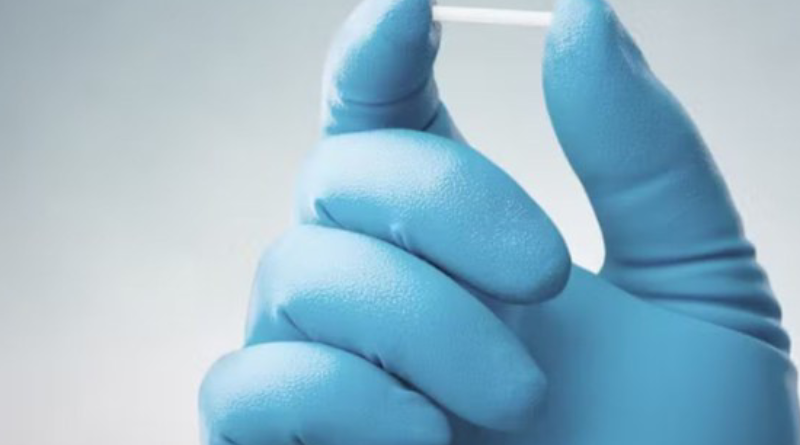 Implante contraceptivo