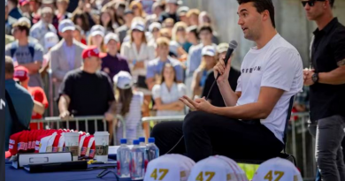 Charlie Kirk em evento em março de 2025 — Foto: AP Photo/Jeffrey Phelps