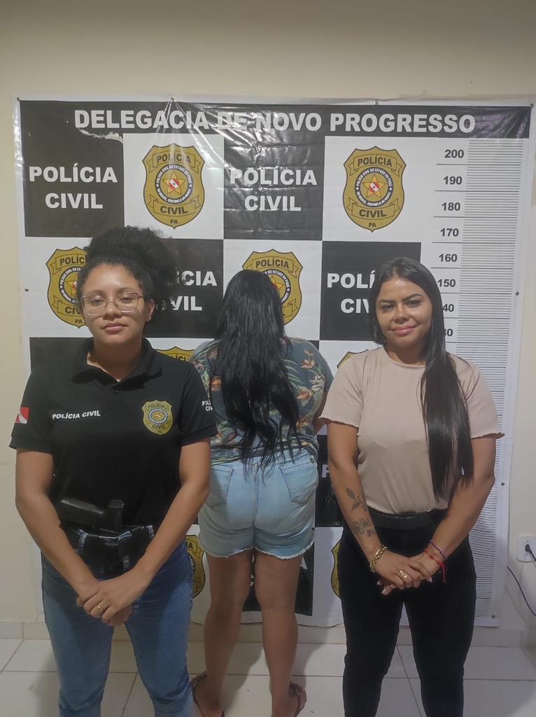 A imagem mostra momento da prisão pelas policiais civis Thiara e Bruna em Novo Progresso. (Foto>Policia/Divulgação)