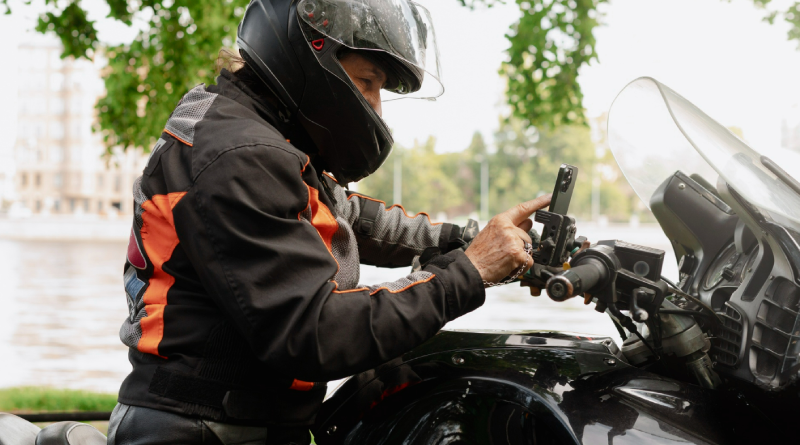 MOTOCOCLISTA-FOTO ILUSTRATIVA