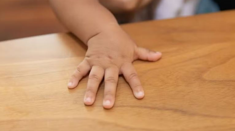 Mão de bebê