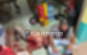 Pai e filho esfaqueado