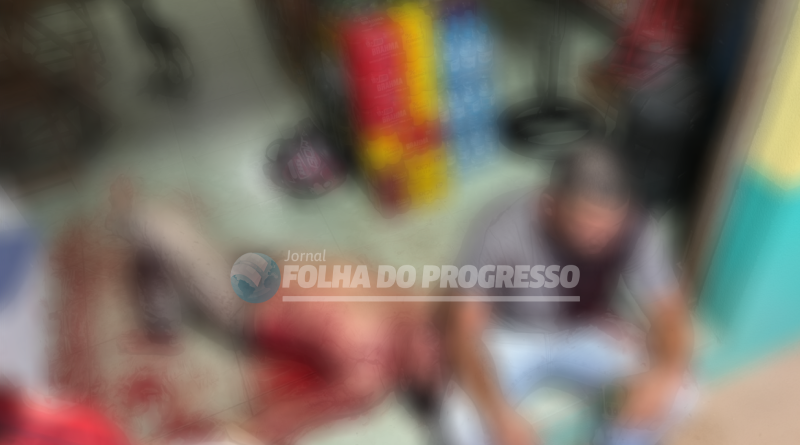 Pai e filho esfaqueado