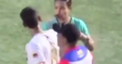 Árbitra leva tapa no rosto em partida na Colômbia