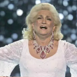 Perdeu tudo? Filho de Hebe Camargo coloca roupas da mãe à venda em brechó a partir de R$ 49