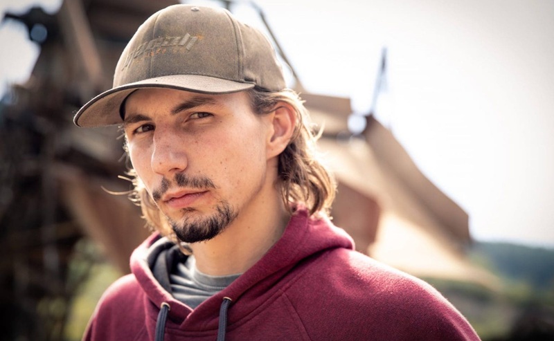 Parker Schnabel tem um programa sobre extração de ouro – Foto: Divulgação