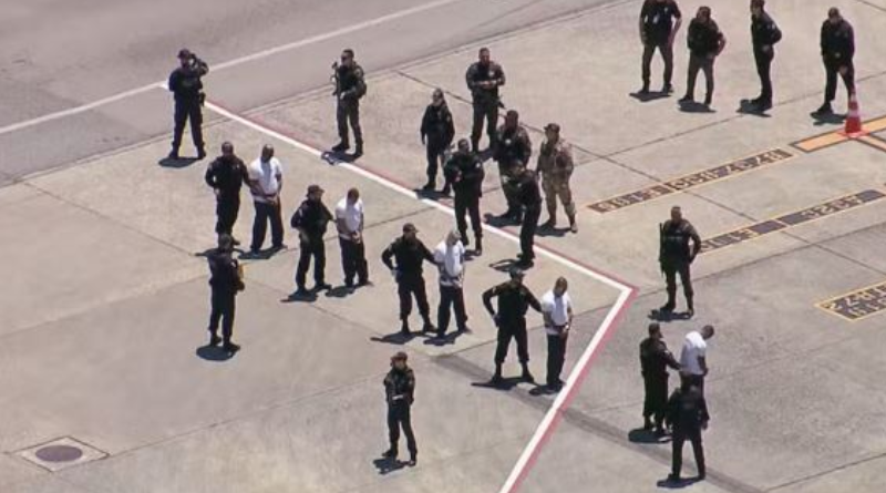 Chefões do CV são transferidos para presídios federais — Foto_ Genilson Araújo_TV Globo